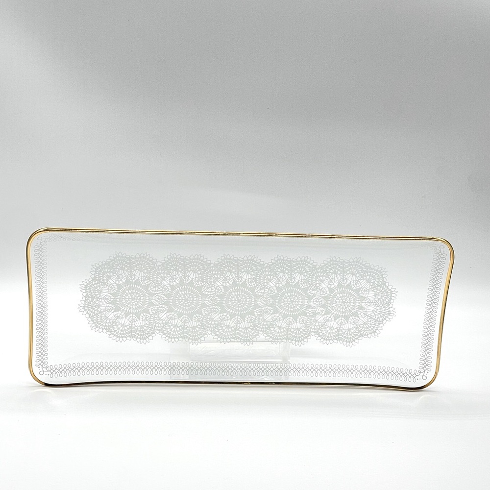 CRYSTAL CLEAR STUDIOS WHITE LACE RECTANGLE TRAY